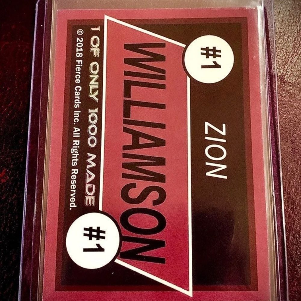 Zion Williamson Rookie Card - Picture 4 of 6